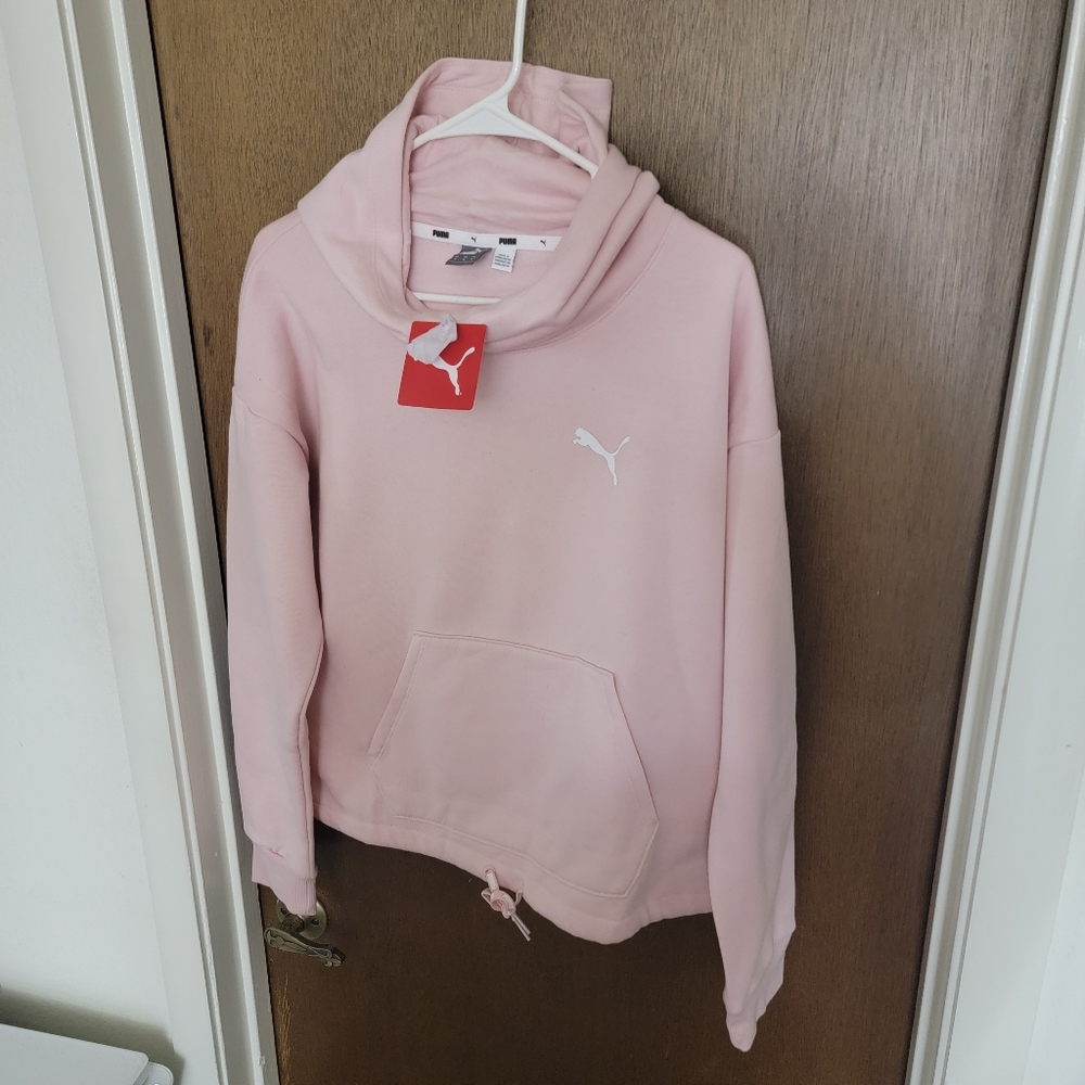Puma cropped sweatshirt NWT